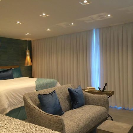 Enchanted 17 Jewel Beachfront Luquillo -Pool Екстер'єр фото