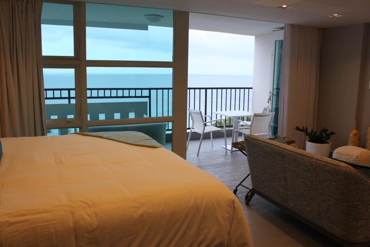 Enchanted 17 Jewel Beachfront Luquillo -Pool Екстер'єр фото